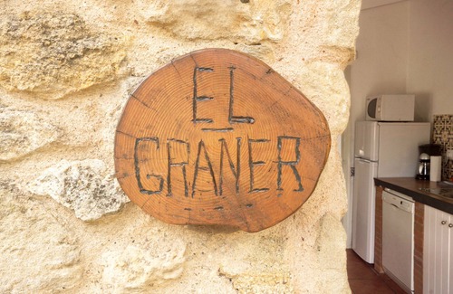 Llampaies House | Small Cottage 15 people, communal pool, barbecue, Costa Brava at 17 km