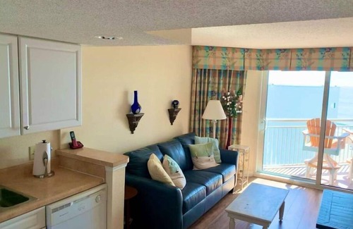 Myrtle Beach House | Small Family Getaway-Couples Retreat-Book Now! Strong WIFI - Super Clean