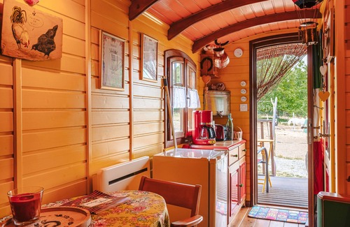 Landrais House | Small House 'Roulotte La Casetta Rita' with Shared Pool, Private Terrace and Shared Garden