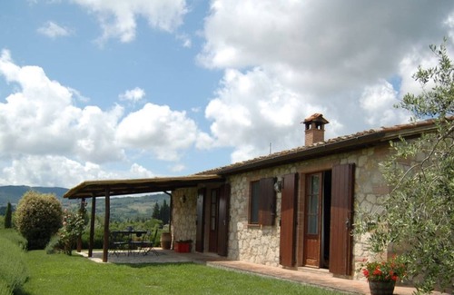 Cetona Villa | Small independent house. pool, veranda, BBQ