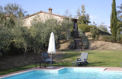 Cetona Villa | Small independent house. pool, veranda, BBQ