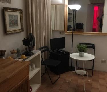 Rione V Ponte Apartment | Small Navona Studio