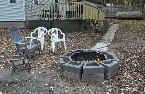 Kalkaska Cabin | Small quaint cabin with outside hot tub, sleeps 6!