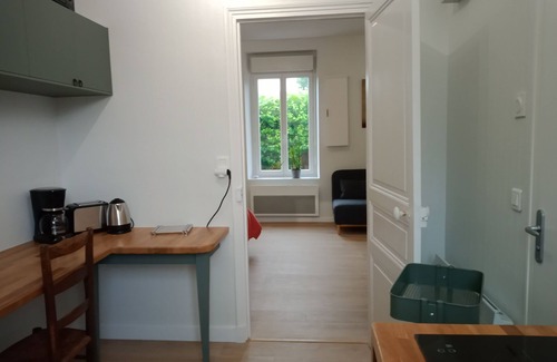 Parame Apartment | Small, quiet and comfortable apartment near the sea