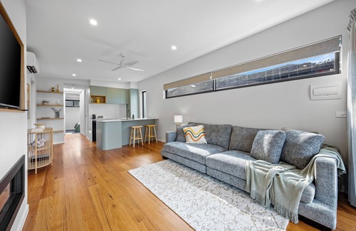 Halls Gap House | Small Scale Stays - 1B Couples Retreat
