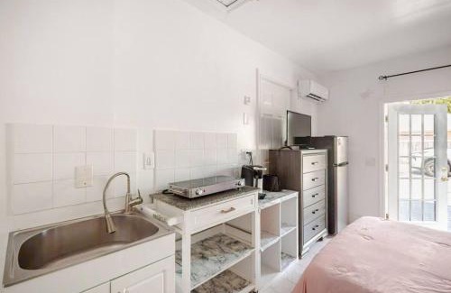 Florida Ridge House | Small Studio apartment