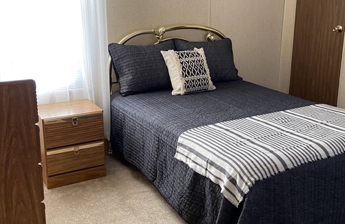 Greensburg House | Small Town Charm, just minutes from Green River Lake!