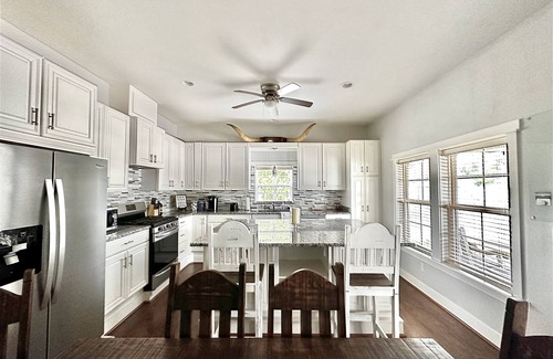 Graham House | Small town richness at Salt Creek Inn 4 Bed 4 Bath Graham, TX