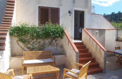 San Vito Lo Capo Villa | Small villa in a quiet area but a few meters from the village