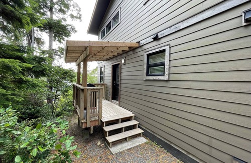 Tofino Apartment | Smallwood Guesthouse Suite