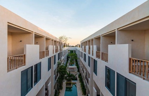 La Veleta Condo | Smart Depas La Veleta Luxury Apt D203