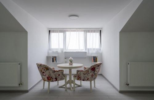 Bucharest Apartment | Smart Duplex