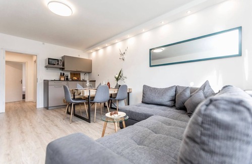 Zueschen Apartment | Smart Resorts - Haus Rubin - Ferienwohnung 101 mit 1 Schlafzimmer und Terrasse, Max. 4 Personen -