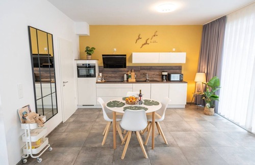 Bad Zwischenahn Apartment | SmartFewo: Wonder of nature | terrace | sauna | park - Residence by the small sea