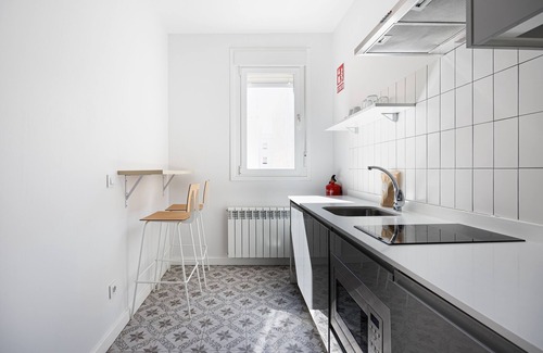 Palos de la Frontera Apartment | Smartr Atocha Reina Sofia
