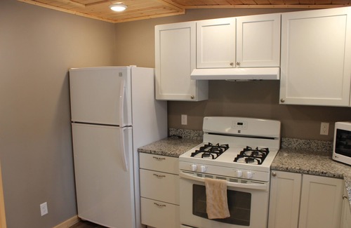 Hayward House | Smith Lake Cabin with Pontoon 3 Miles from Town