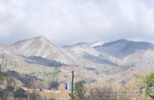 Lackey Hill Villa | Smokey Mountain Overlook