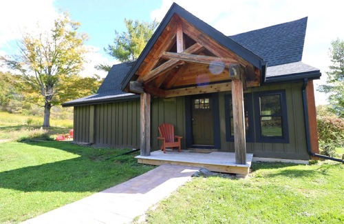 Great Valley House | Smokey Valley Lodge 2 Bedroom Home by Redawning