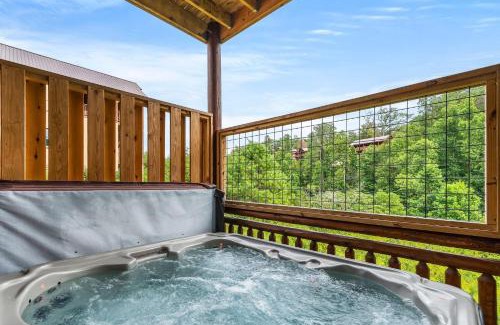 Caton House | Smokey’s Paradise by AvantStay Sleeps 22 Pool
