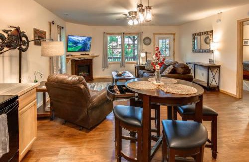 Cherokee House | Smoky Mountain Basecamp Just 5 Mins to Harrah Casino