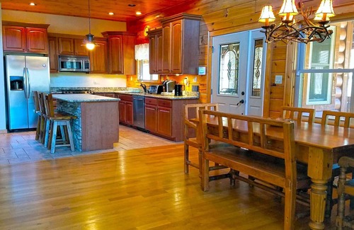 Waynesville Cabin | Smoky Mountain Dreams Luxury Log Cabin -mountains, creek, trail & playground.