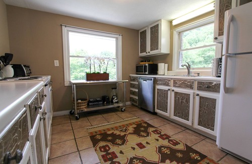 Waynesville Cottage | Smoky Mountain Get-away