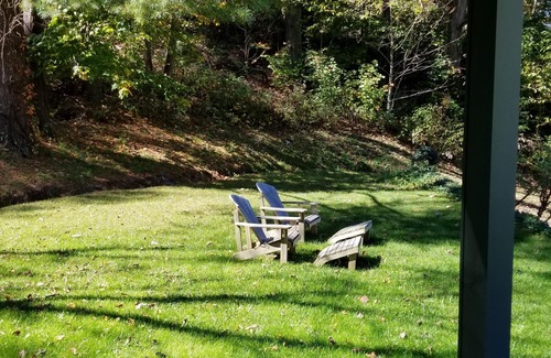 Waynesville Cottage | Smoky Mountain Get-away