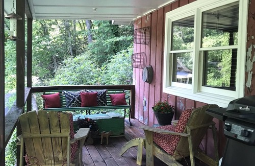 Bryson City Cabin | Smoky Mountain Holmestead, cabin near Bryson City