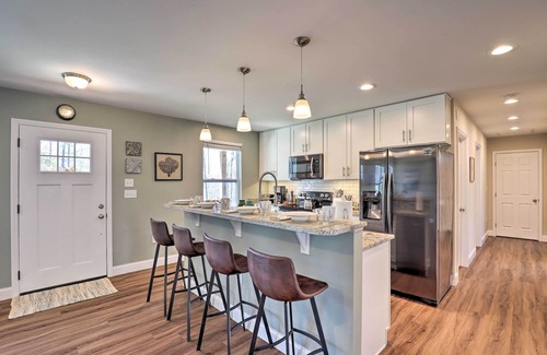 Leicester House | Smoky Mountains Leicester Home w/Deck!
