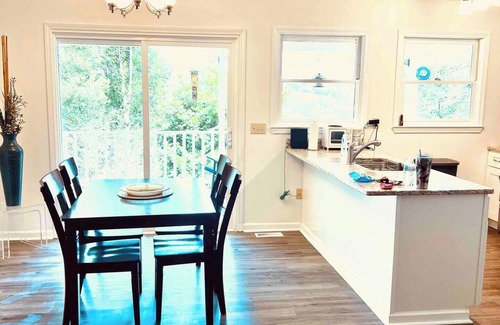 Franklin Cabin | Smoky View Hideaway! Hot tub & Wifi on paved road