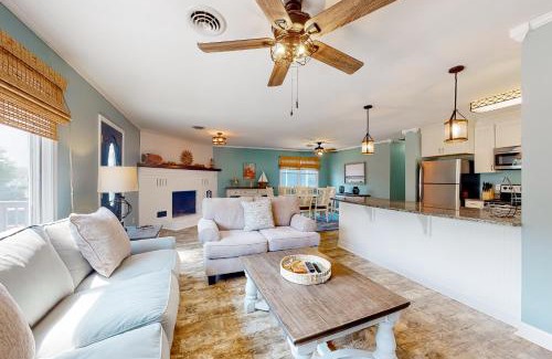 Caine Woods House | Smooth Sailing 14105