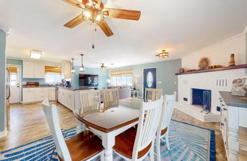 Caine Woods House | Smooth Sailing 14105