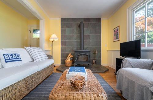 Greenbank House | Smugglers Lagoon Beach Cottage by AvantStay