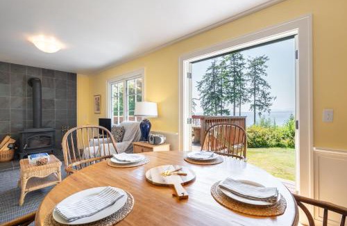 Greenbank House | Smugglers Lagoon Beach Cottage by AvantStay