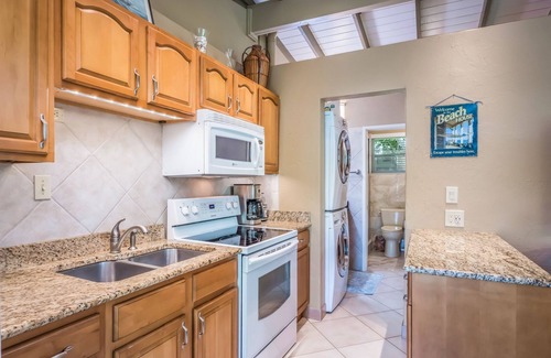 Anna Maria House | Snail's Pace: North End on Canal, Kayaks & Dog Friendly by Anna Maria Life Vacation Rentals