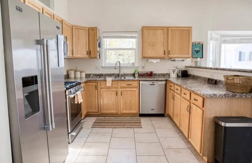 Montrose House | Sneffels House in Montrose, CO