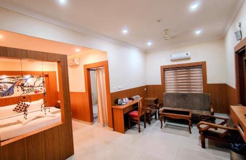 Mangattuparambu Hotel | Sneha Inn