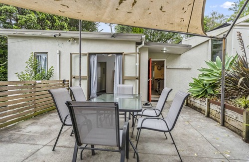 Snells Beach House | Snells Sanctuary - Snells Beach Holiday Home