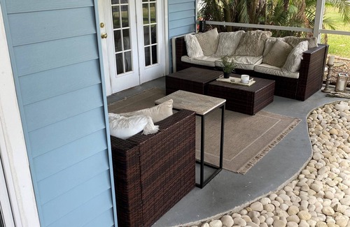 Venice Gardens House | Snow Bird paradise in South Venice