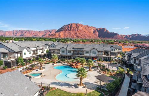 Ivins House | Snow Canyon Oasis Ocotillo 42 Large Private Pool and Hot Tub, 2 Firepits, 2 PlayStations