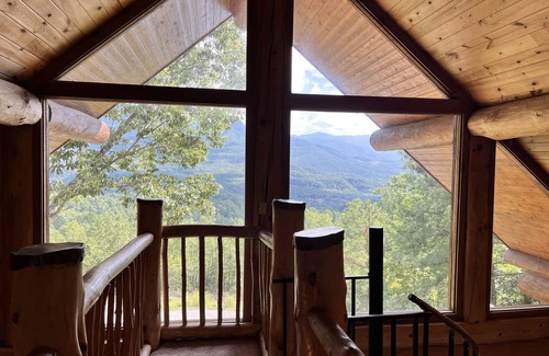 Pittman Center Cabin | Snow Hill - Secluded w/Mountain Views
