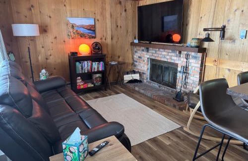 Bessemer House | Snow Otter Haus - 1