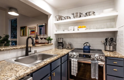 Glacier Condo | Snowater resort Corner Condo w/River View & amenities. Close to Mt. Baker & trails