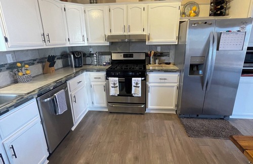 Fort Mohave House | Snowbird get away. Beautiful 3 bedroom 2 bath home, in the Sunrise Vista Area.