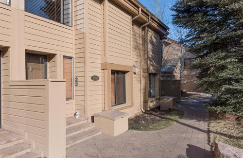 Sun Valley Apartment | Snowcreek 1580