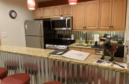 East Village at Copper Condo | Snowflake 501 at Super Bee in East Village