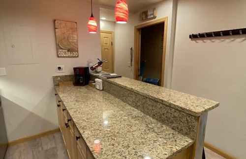 East Village at Copper Condo | Snowflake 501 at Super Bee in East Village