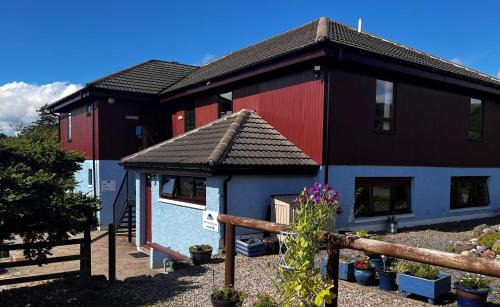 Corpach Apartment | Snowgoose Apartments & Bunkhouse