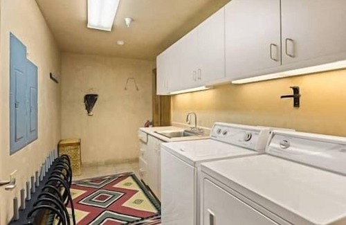Snowmass Village House | Snowmass Home 4/4 Bedroom, Hot Tub, Fireplace!