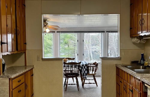Mercer Cabin | Snowmobiler's Haven! Near Downtown Mercer!
